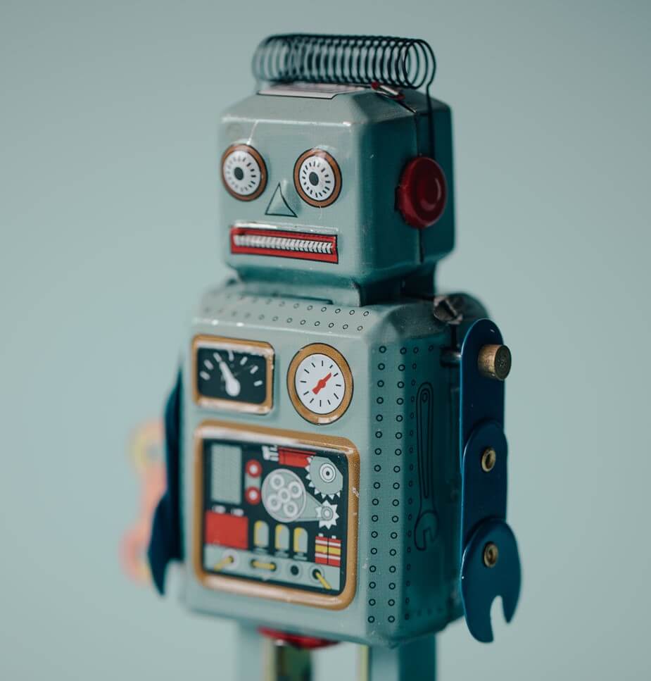 vintage-robot-full-body-blue-background.jpg