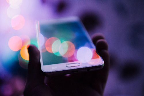 Mobile first hatte groe Prioritt, da 70% aller Nutzer den Onlineshop ber das Handy besuchen. Die Zielgruppe von DeinSportsfreund ist jung, dynamisch und aktiv. Dementsprechend viel unterwegs und daher hauptschlich auf mobilen Endgerten online.
